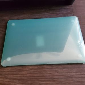 NWT 13" MACBOOK PRO COVER/CASE $15 OBO